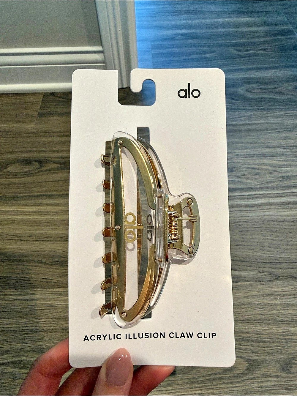 alo Acrylic Illusion Claw Clip Gold & Clear NWT